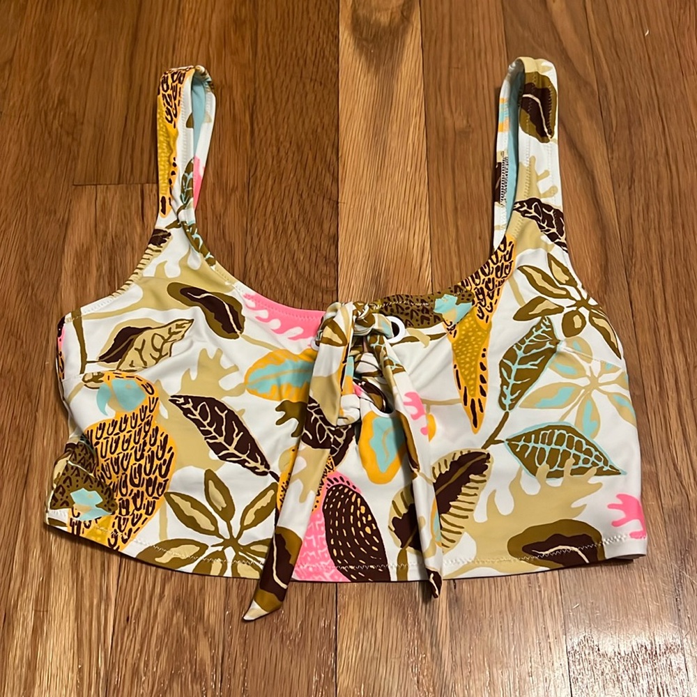 Aerie adore floral Swimsuit Bathing Suit top by American‎ Eagle size small